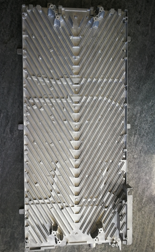 铝合金压铸制作的的大型薄壁aau外壳    通信基站散热件外壳材料